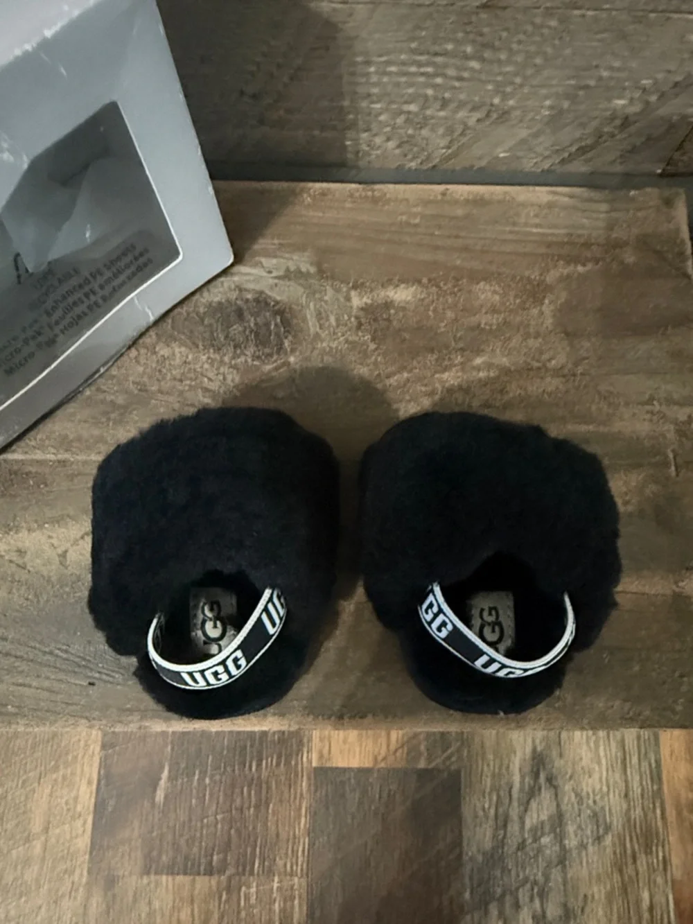 UGG Fluff Yeah Slides Black Infant Size 1 Like New w/ Box